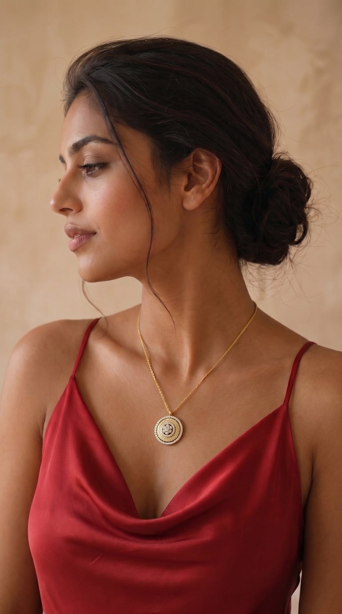 Emblem Pendant Chain - 1