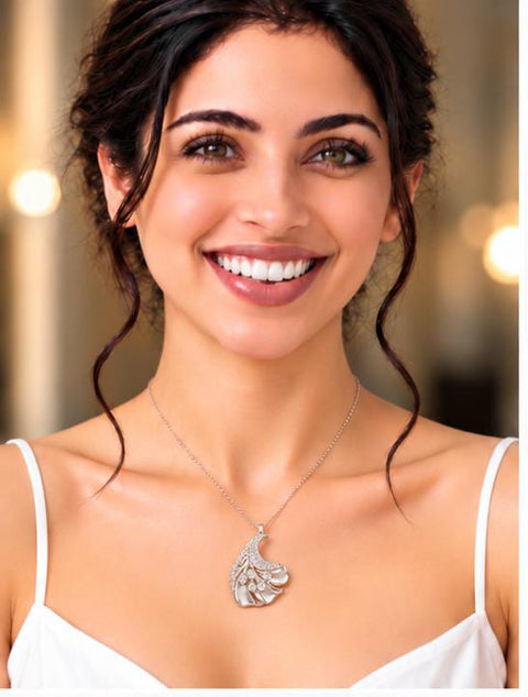 Rosee Pendant