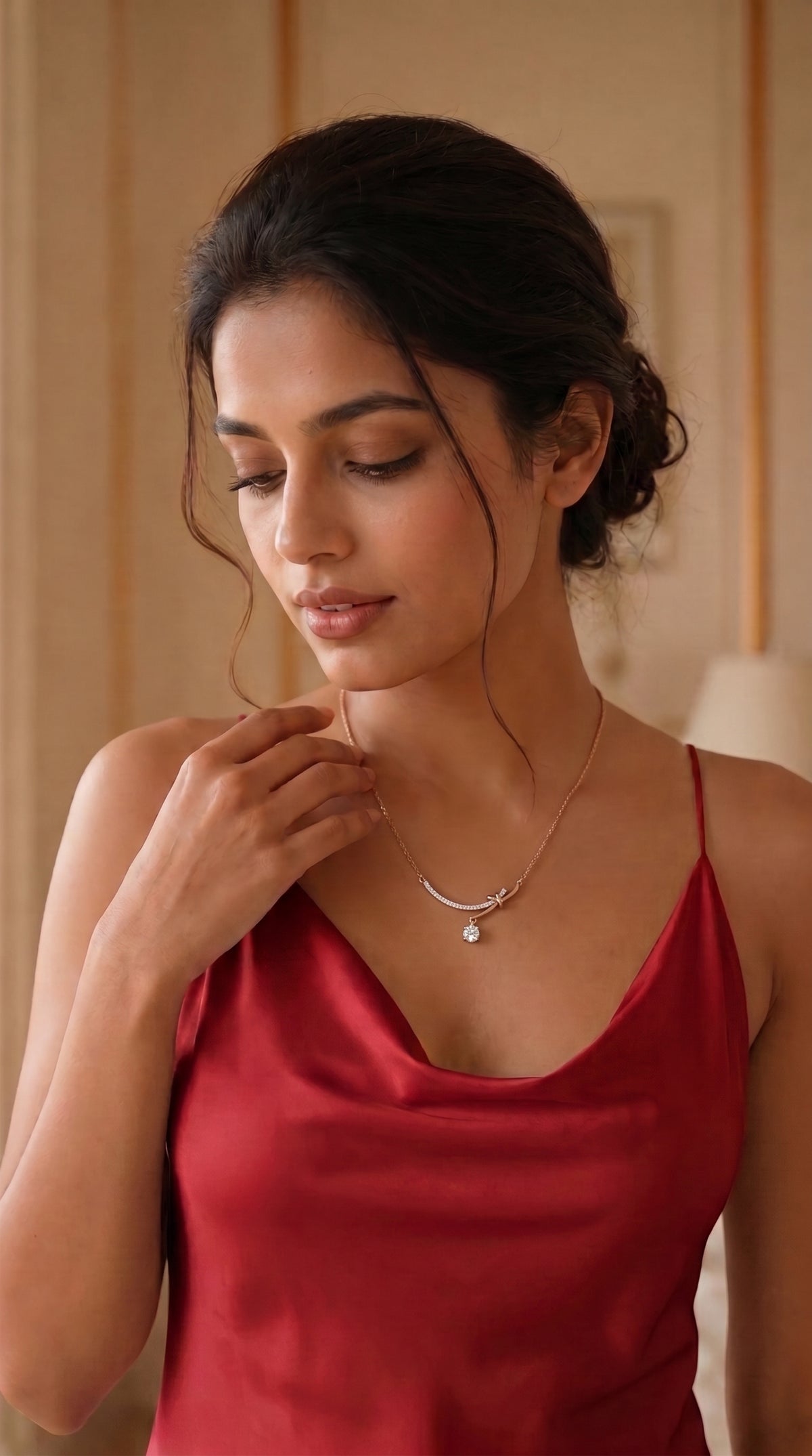 Plume Pendant Chain - 3