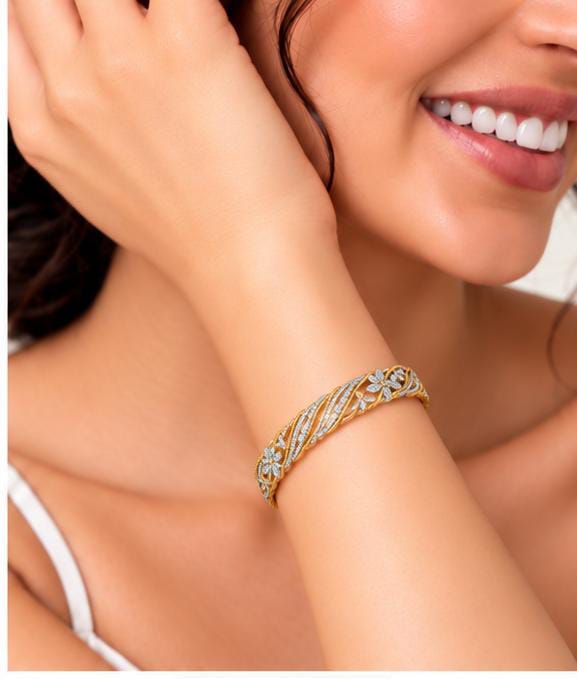 Snowfall Bangle - 4